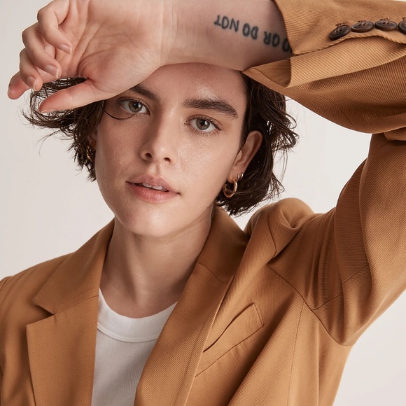 The Larsen Blazer in Drapeweave S - Picture 2 of 10